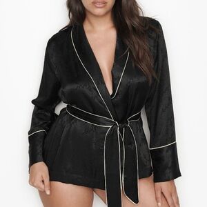 Victoria’s Secret Satin Wrap Tie Logo Pajama Top BLK SZ XL Cozy Lounge Coquette